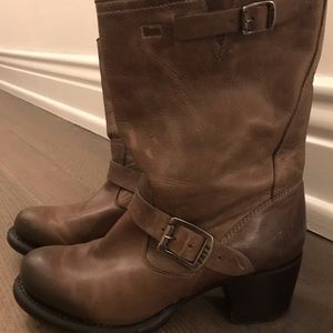 Frye boots Women Engineer Buckle 8.5 Brown